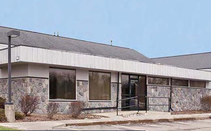 Pictures of Retail, Office, Special Purpose property located at 746 S Grand Ave, Fowlerville, MI 48836 for lease - image #1