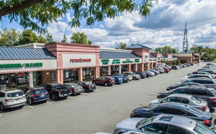 Pictures of Retail property located at 2425-2511 North Harrison Street, Arlington, VA 22207 for lease - image #1