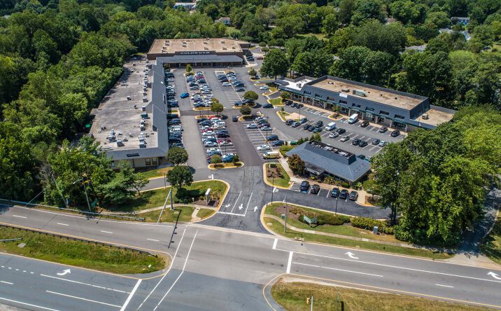 Pictures of Retail property located at 5614-5624 Ox Road, Fx Station, VA 22039 for lease - image #1