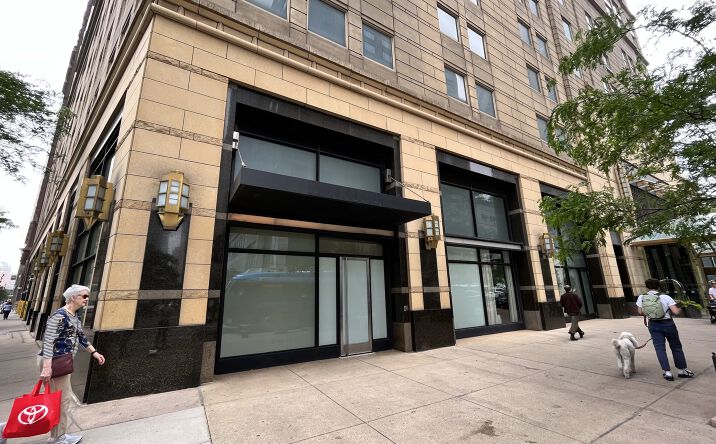 Pictures of Retail property located at 800 Michigan Ave, Chicago, IL 60605 for lease - image #1