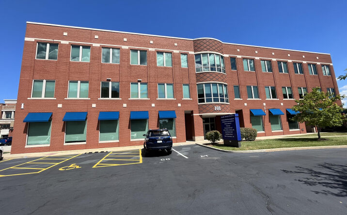 Pictures of Office property located at 101 W Vandalia St, Edwardsville, IL 62025 for lease - image #1