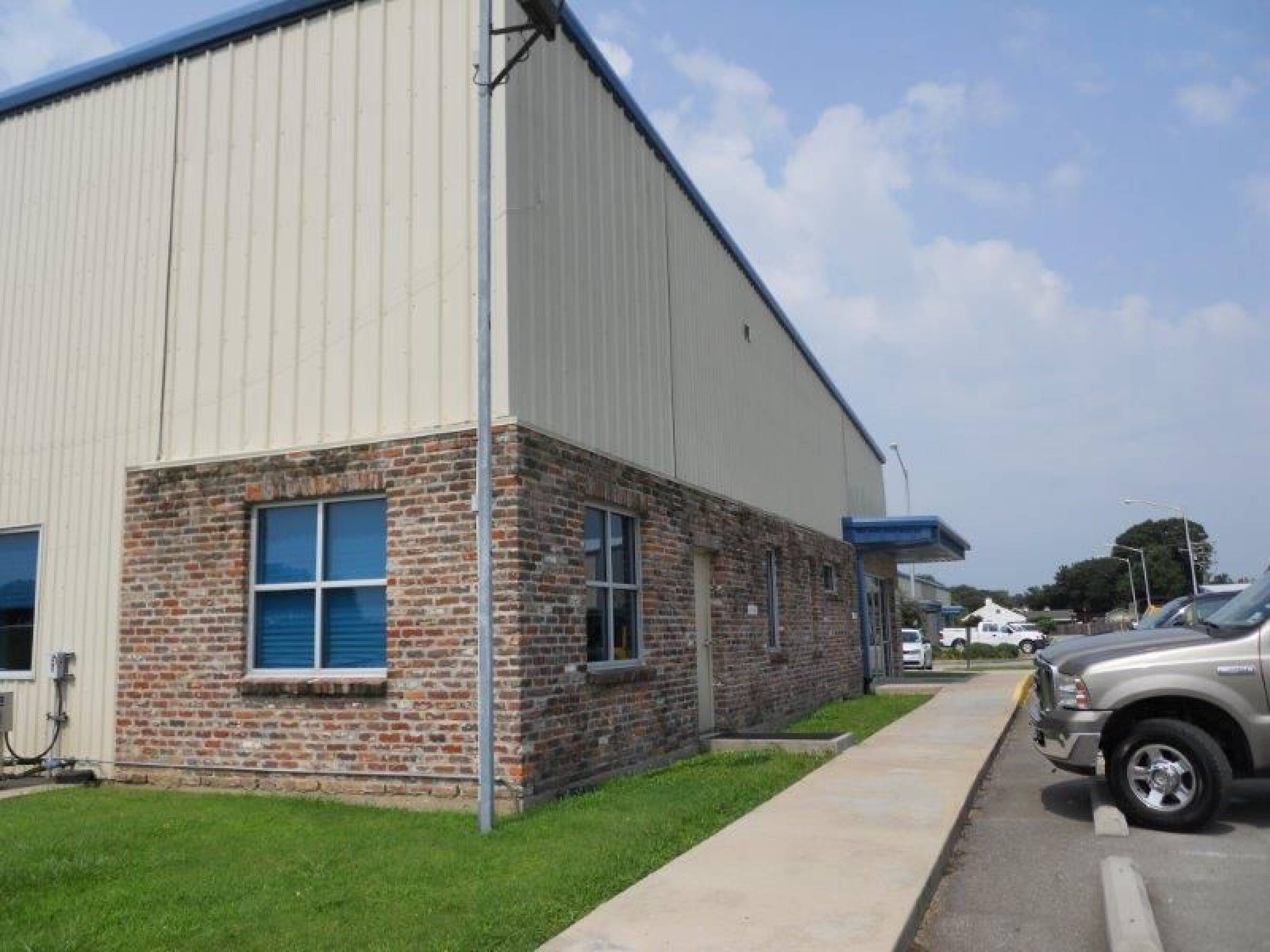 208 Roto Park, Broussard, LA 70518