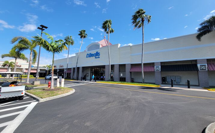 Pictures of Retail, Restaurant, Office property located at 2301 Del Prado Blvd S, Cape Coral, FL 33990 for lease - image #1