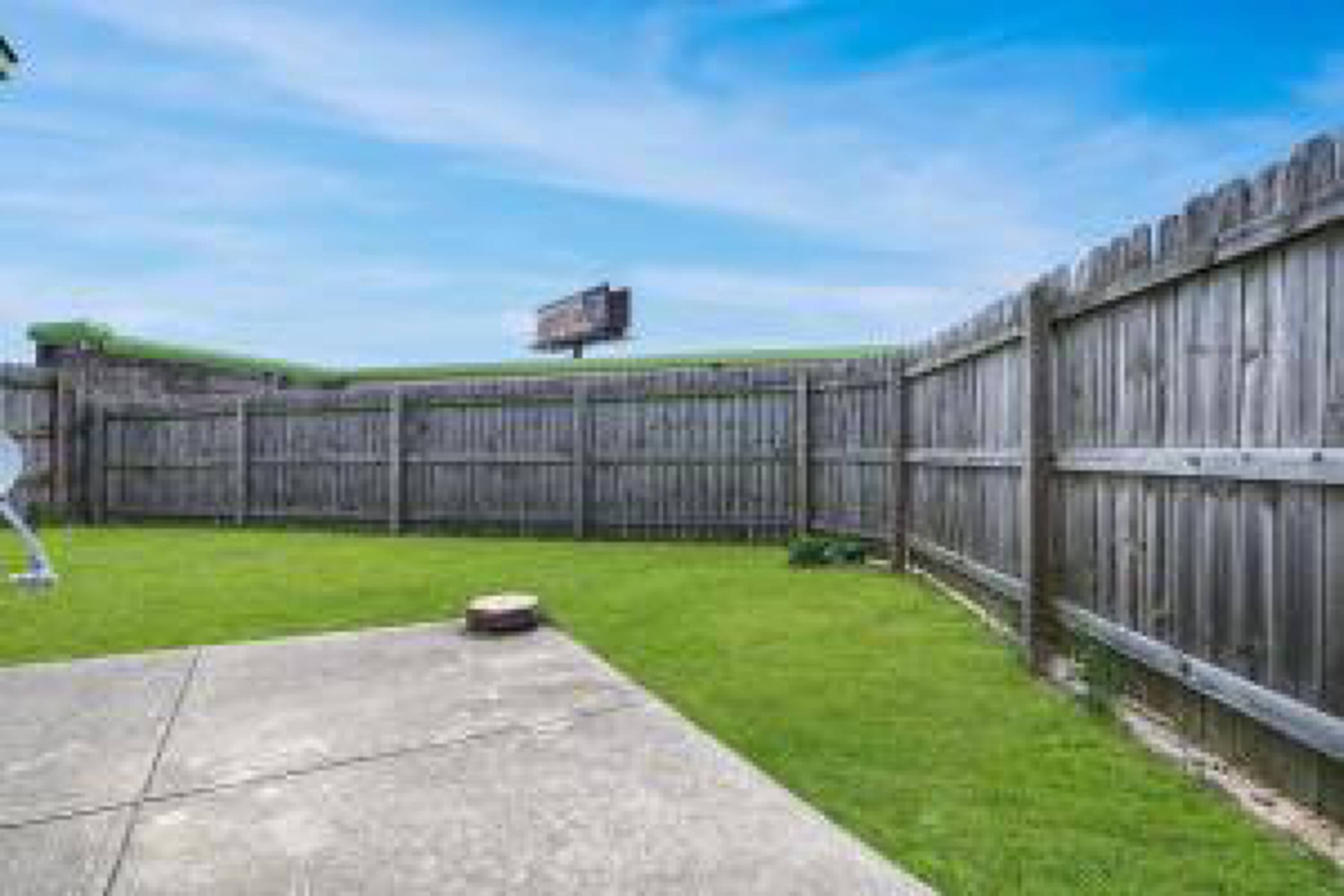 435 Rd, Columbus, OH 43228