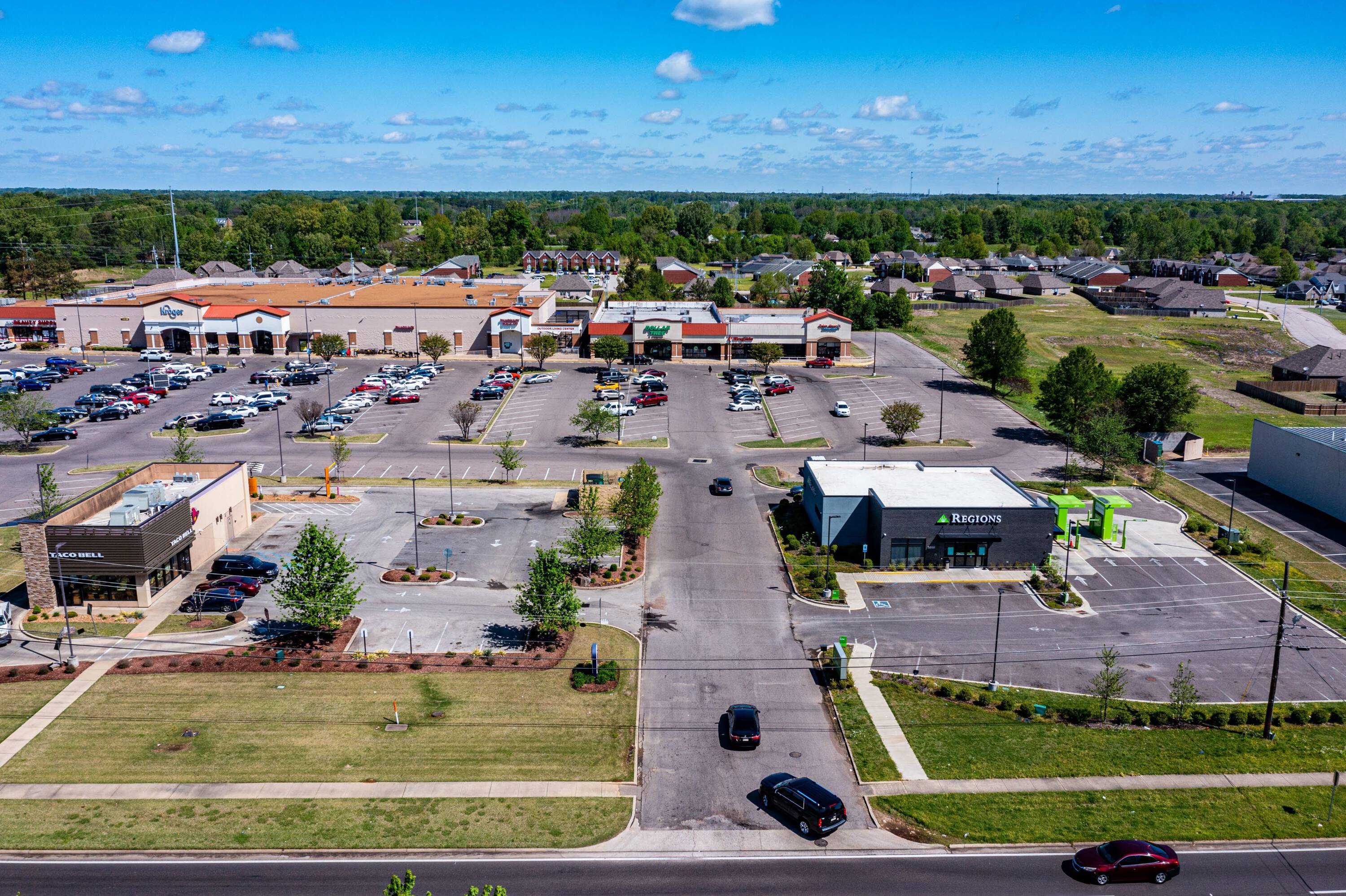 3878 Goodman Rd, Horn Lake, MS 38637