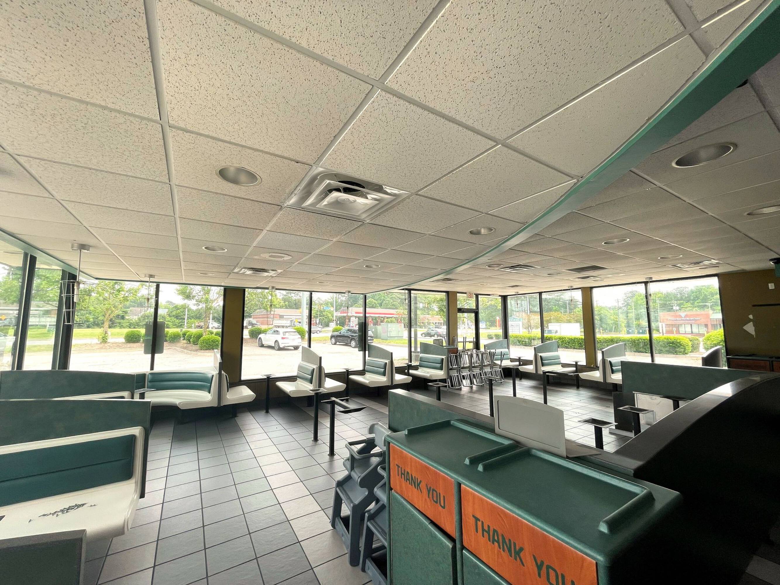 916 Great Bridge Blvd, Chesapeake, VA 23320