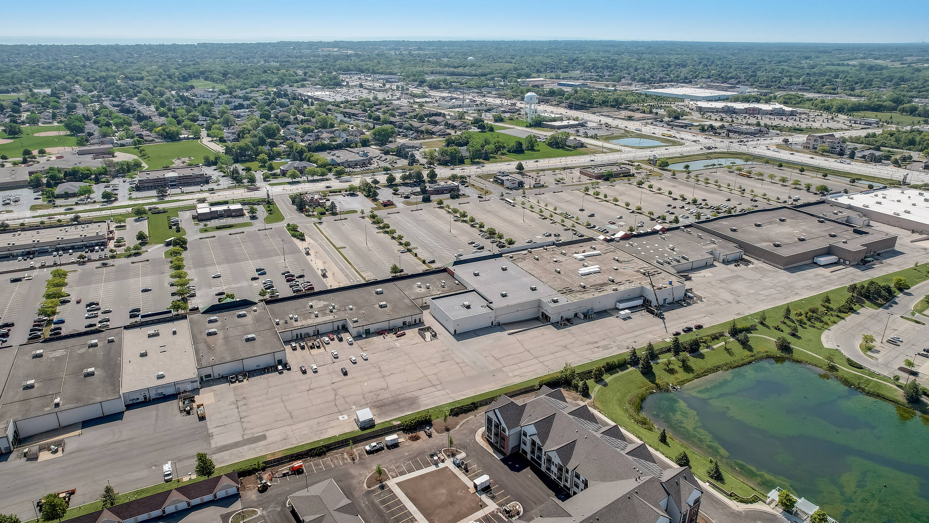 7200 Green Bay Rd, Kenosha, WI 53142 Retail Space for Lease