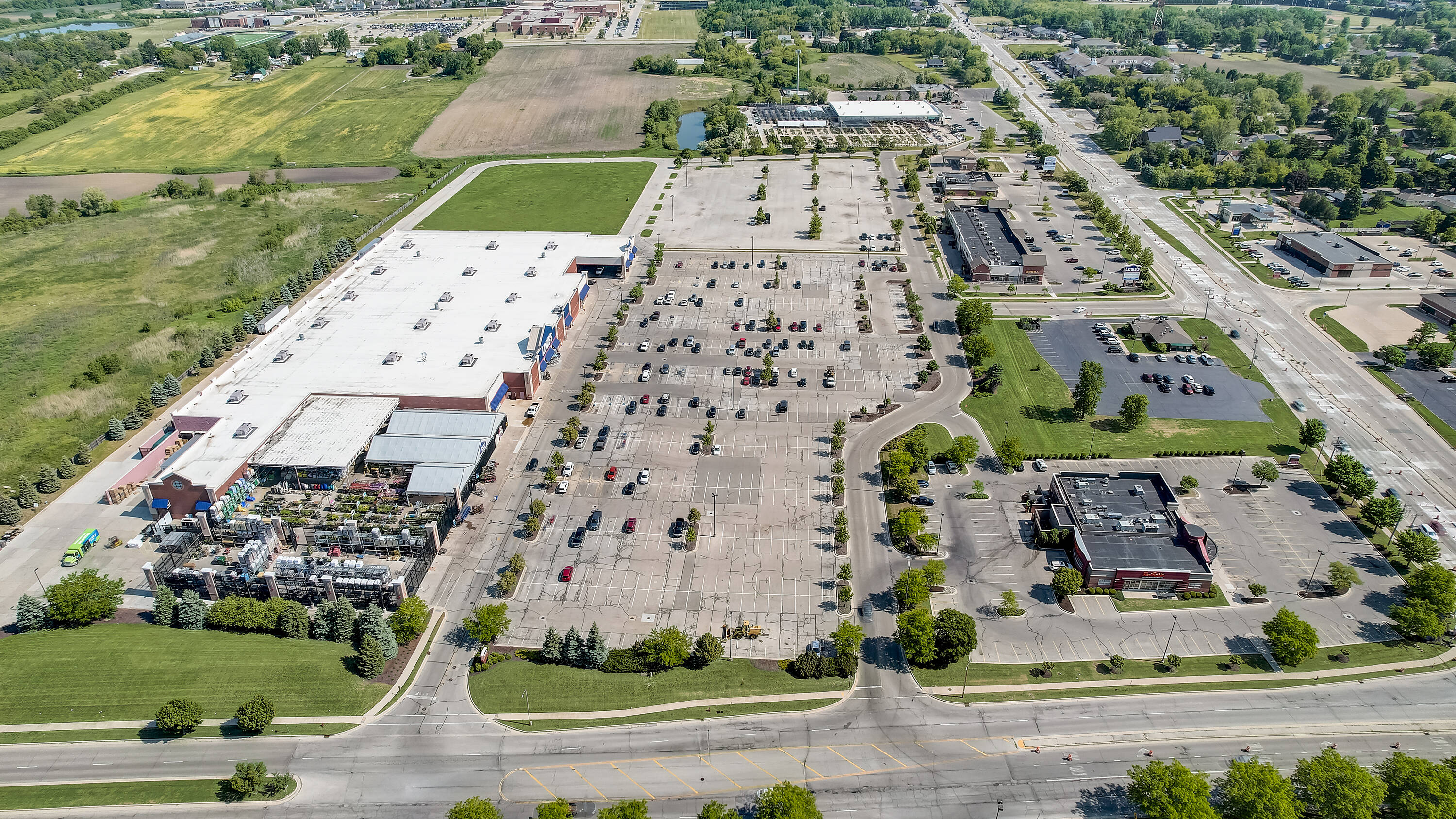 6318 Green Bay Rd, Kenosha, WI 53142 Land for Lease Indian Trail Plaza