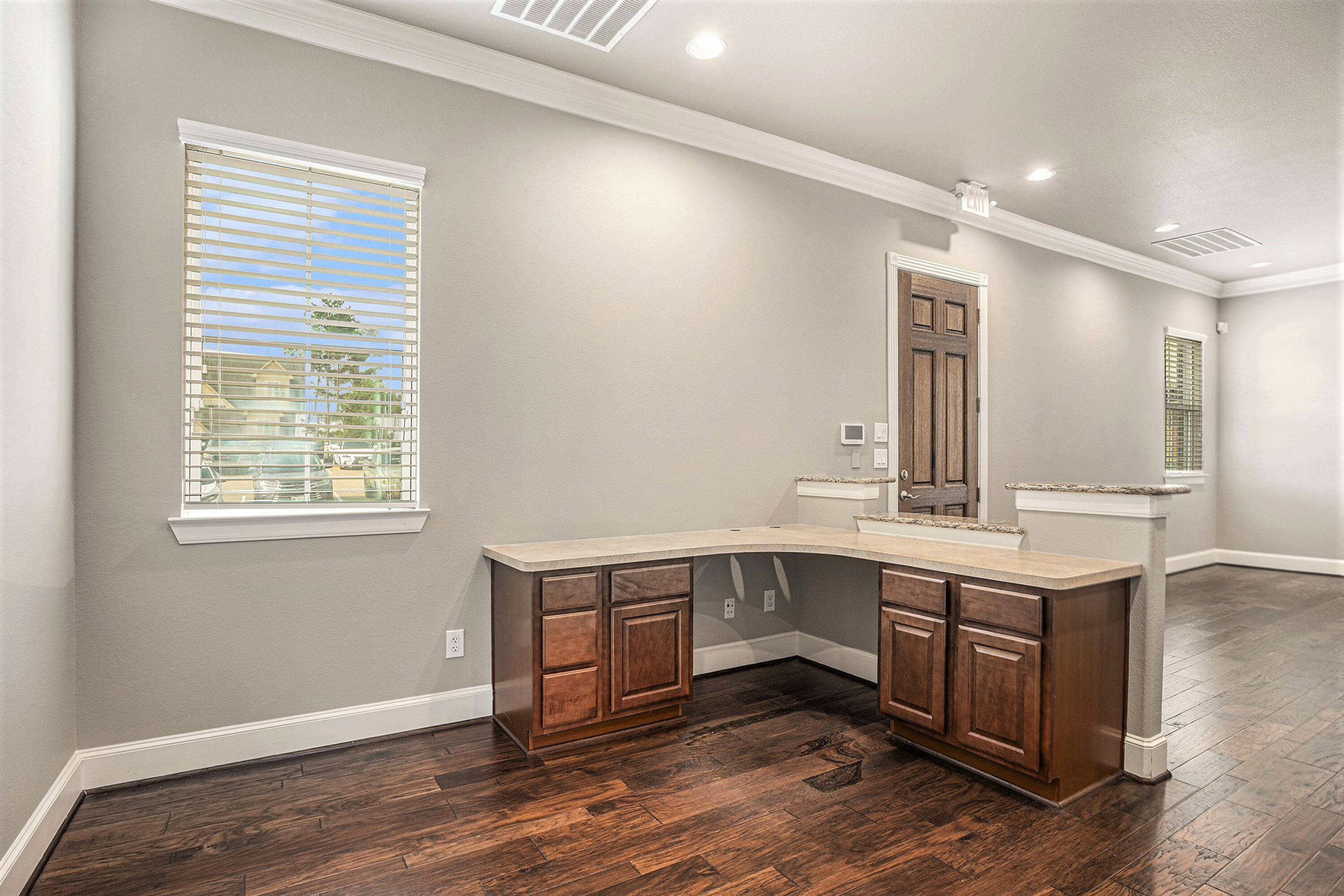 303 Longmire Rd, Conroe, TX 77304