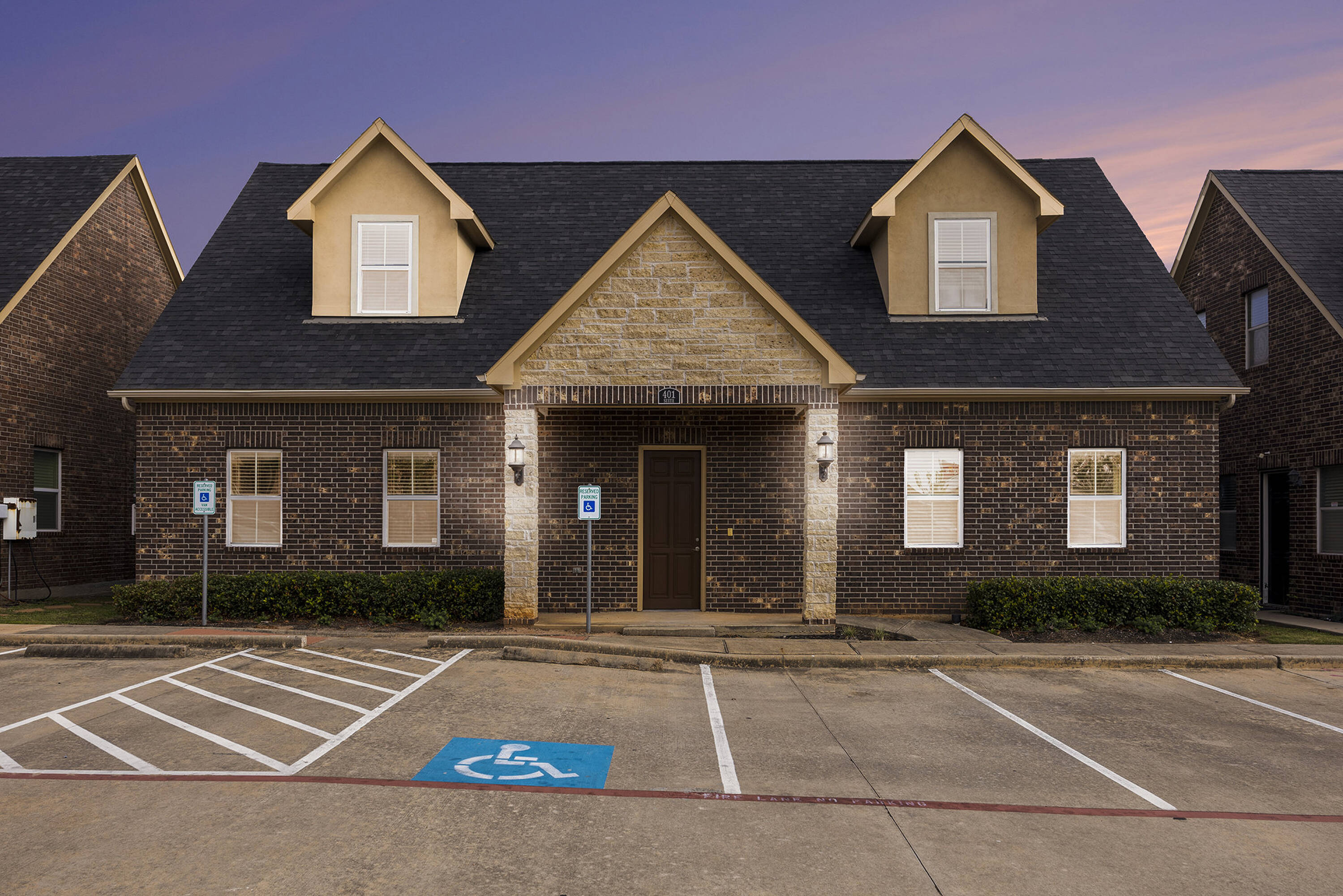 303 Longmire Rd, Conroe, TX 77304