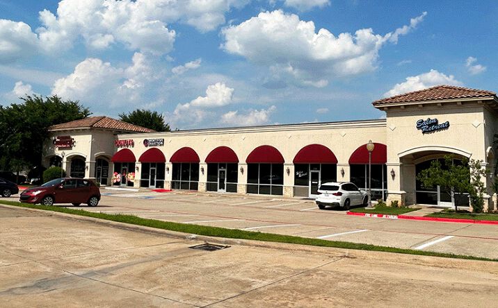 Pictures of Retail property located at 4200 SW Green Oaks Blvd, Arlington, TX 76017 for lease - image #1