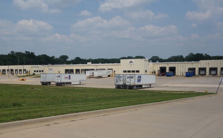 Pictures of Industrial property located at 405 S Leonard St, Liberty, MO 64068 for lease - image #1