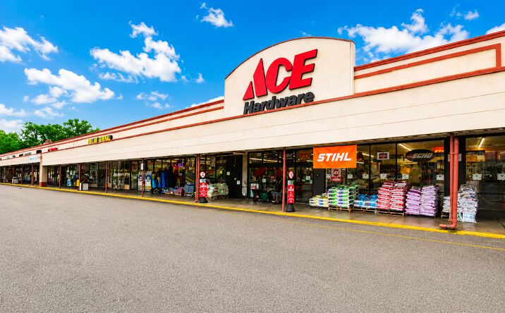 Pictures of Retail, Office, Restaurant property located at 1410 S Water St, Kent, OH 44240 for lease - image #1