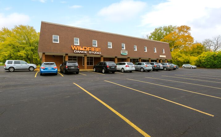 Pictures of Retail, Office property located at 1657 Mentor Ave, Painesville, OH 44077 for lease - image #1