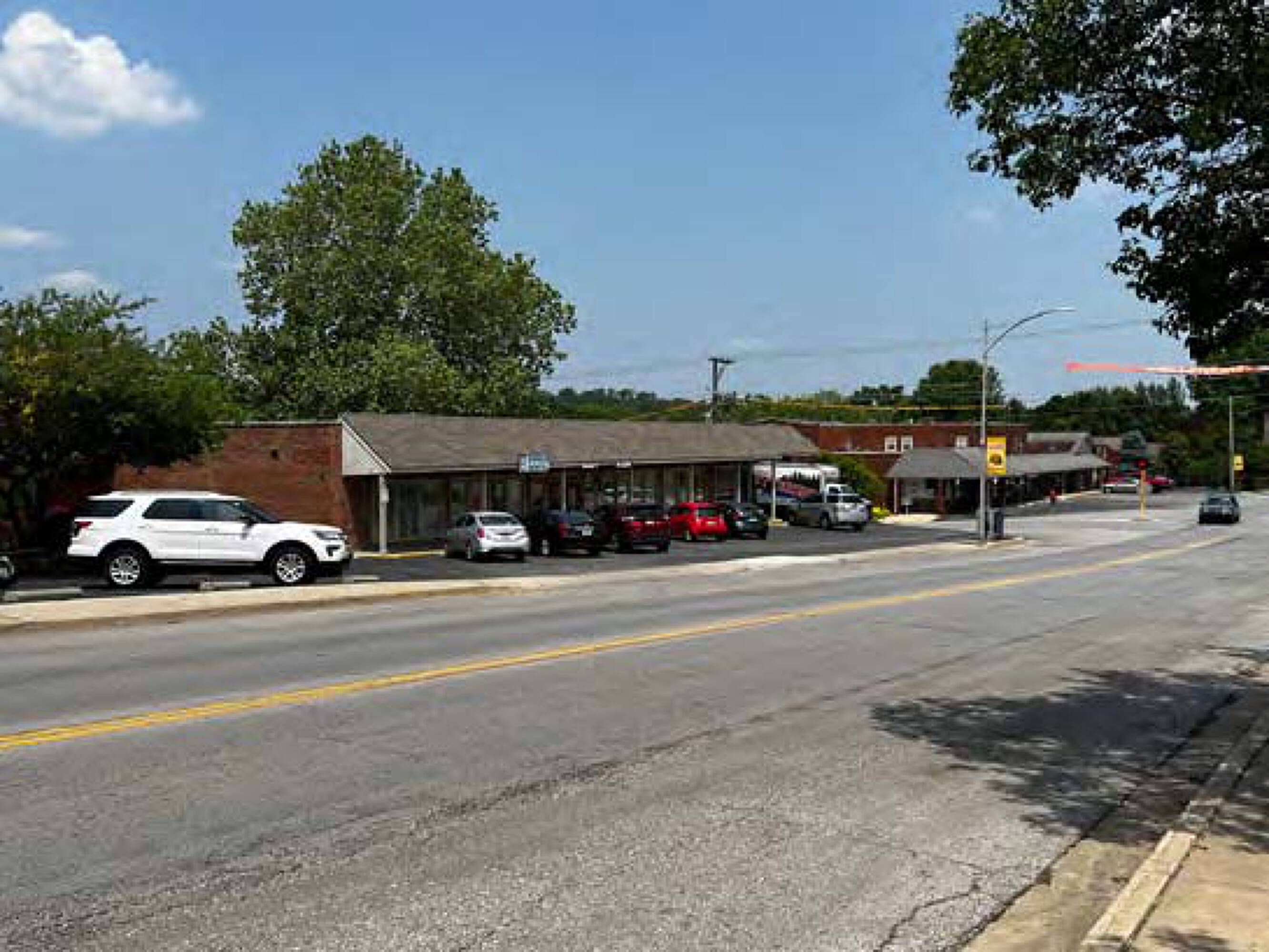 100106 S Sterling Ave & 11100 Kentucky Ave, Sugar Creek, MO 64054