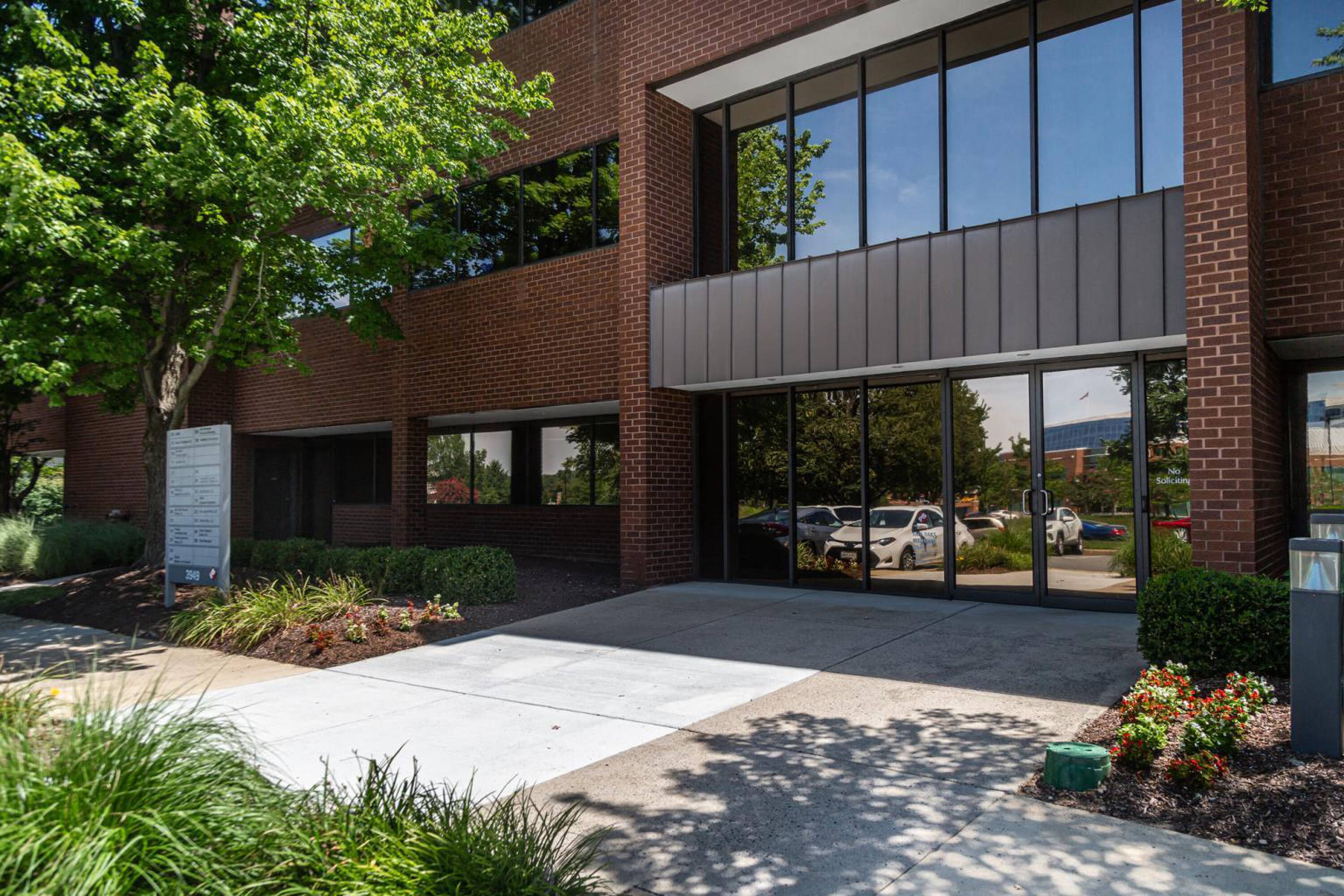 2700 Prosperity Avenue, Fairfax, VA 22031