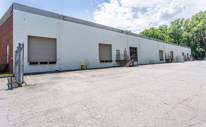 Pictures of Industrial property located at 7300-7411 Lockport Place, Lorton, VA 22079 for lease - image #1