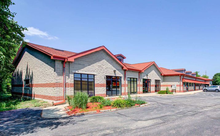 Pictures of Retail property located at 6200 Nesbitt Rd, Fitchburg, WI 53719 for lease - image #1