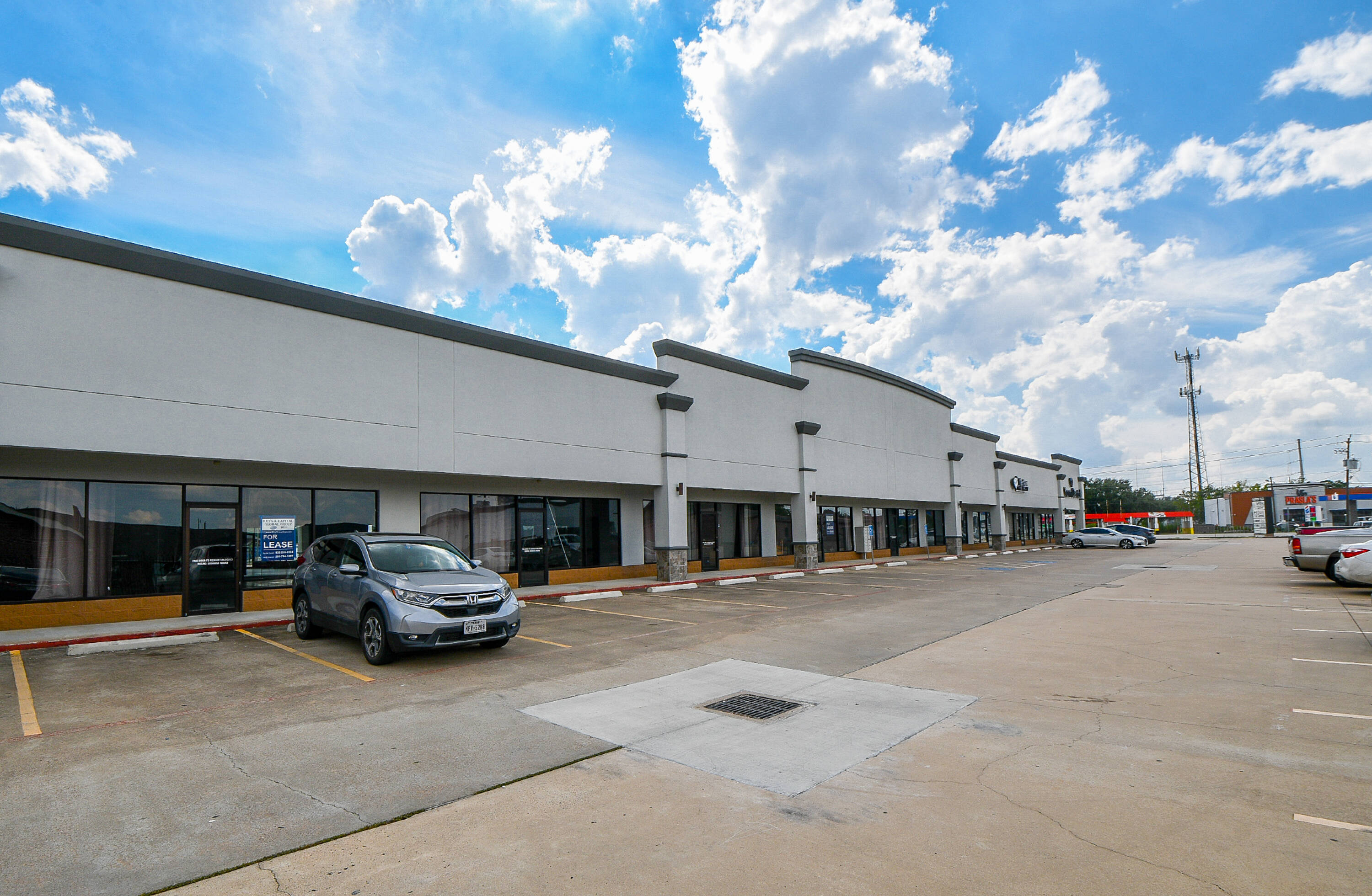 2201 Thompson Rd, Richmond, TX 77469 | Crexi.com