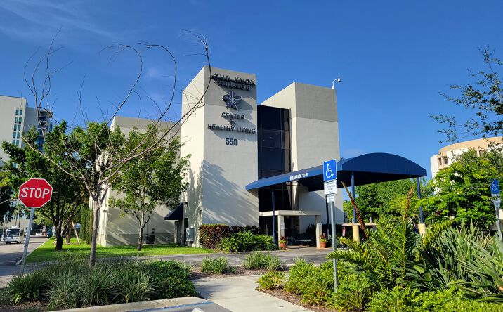 Pictures of Office property located at 550 SW 3rd St, Pompano Beach, FL 33060 for lease - image #1