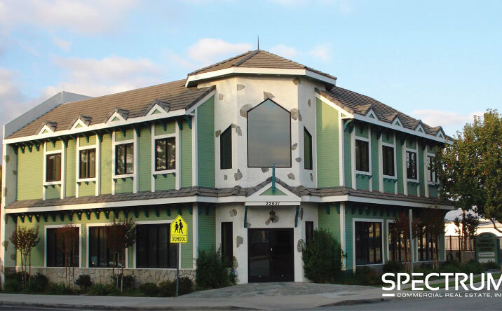 Pictures of Office property located at 22621 Lyons Ave, Santa Clarita, CA 91321 for lease - image #1