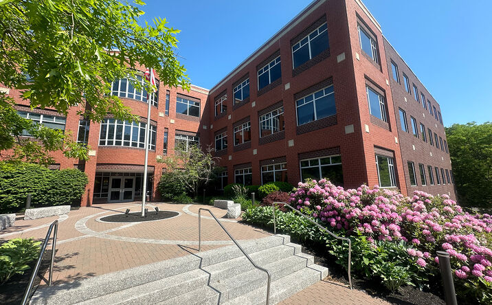 Pictures of Office property located at 707 Sable Oaks Dr, South Portland, ME 04106 for lease - image #1