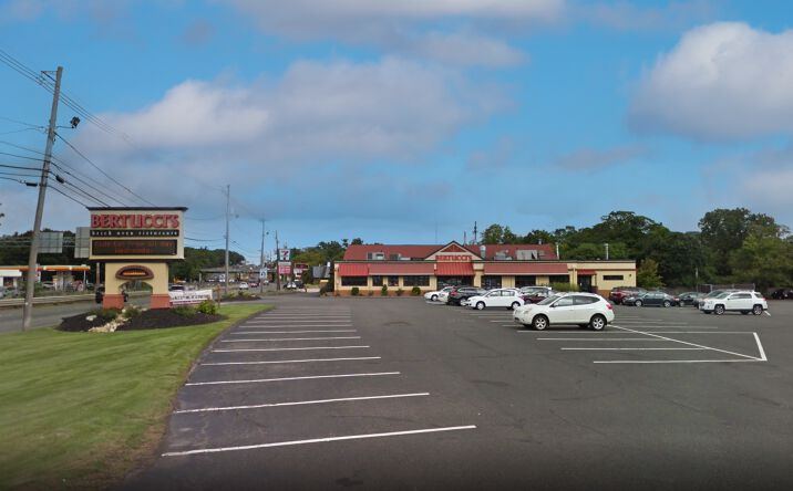 Pictures of Retail, Restaurant property located at 15 Newbury St, Peabody, MA 01960 for lease - image #1