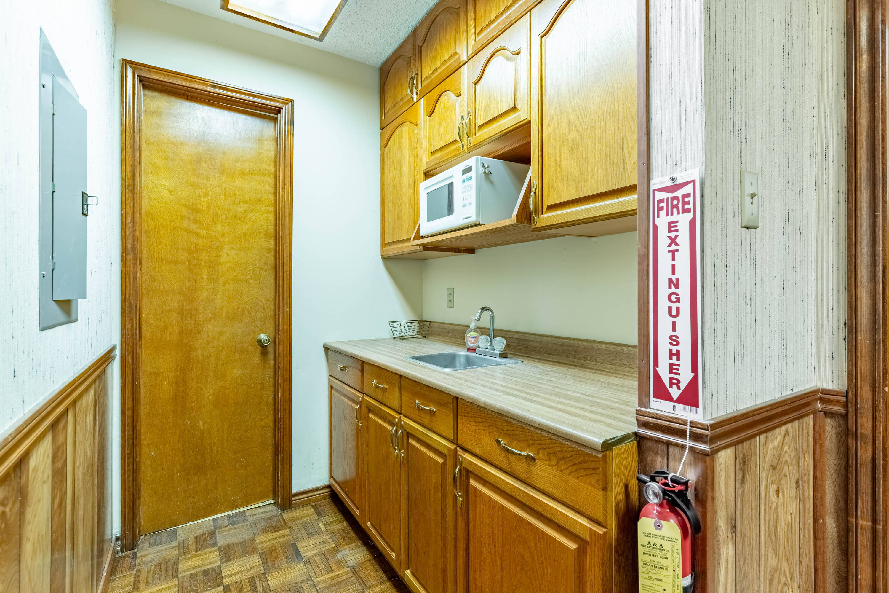 12989 Jupiter Rd, Dallas, TX 75238