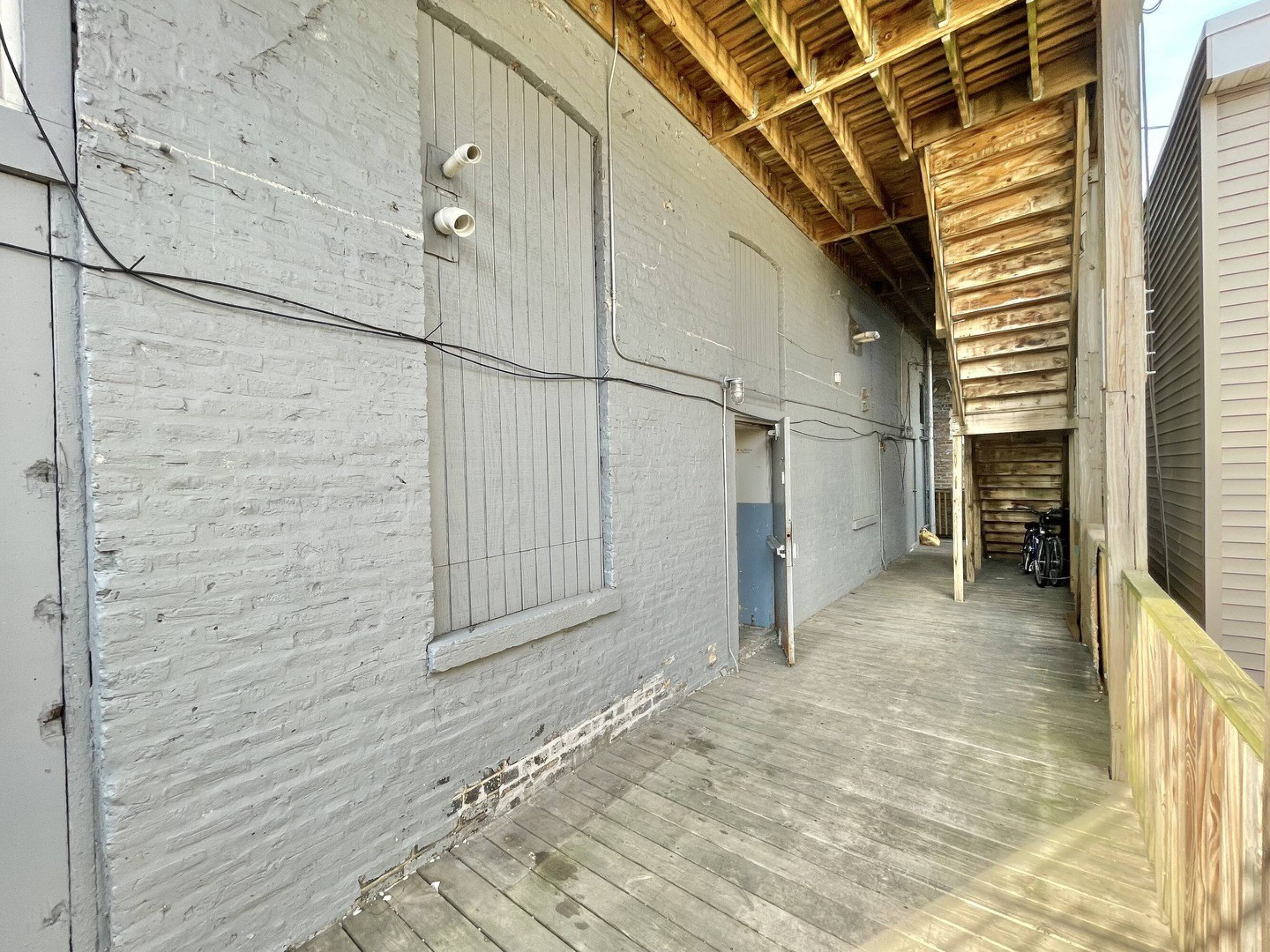 2620 W Cermak Rd, Chicago, IL 60608