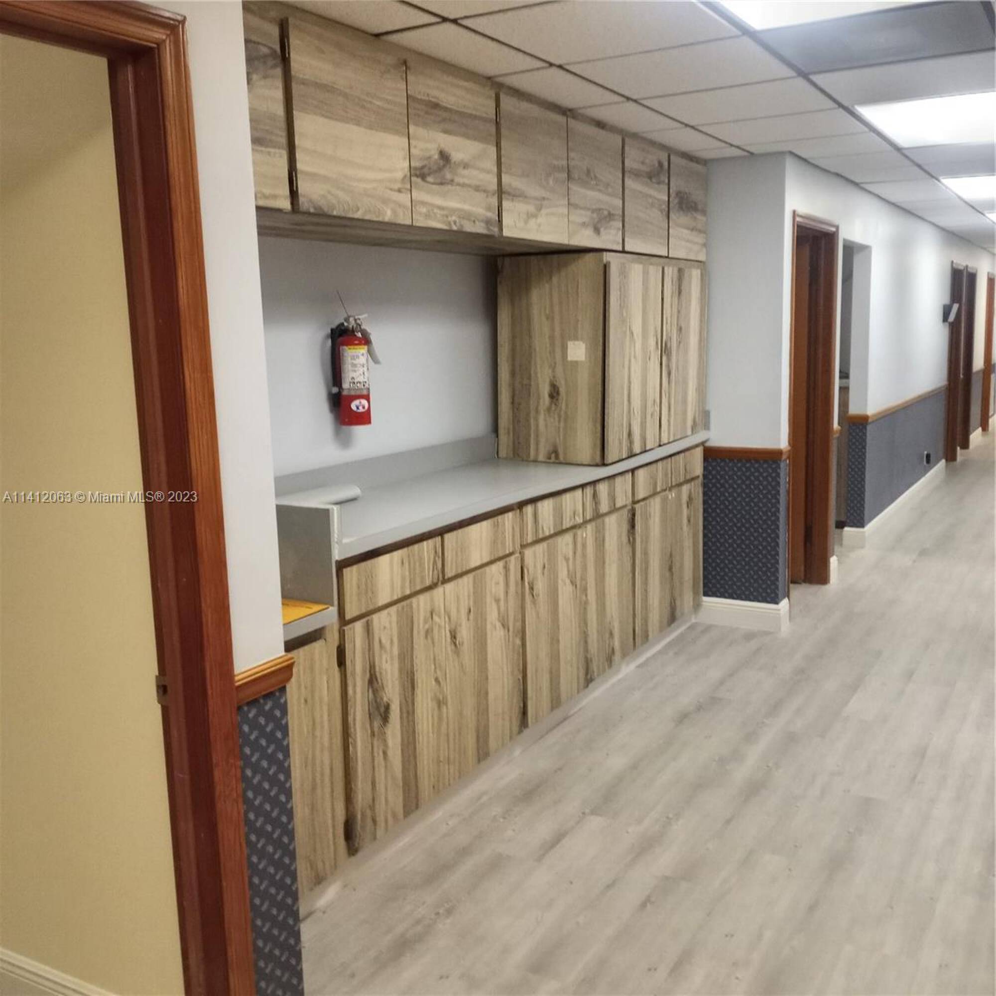 701 Northlake Blvd 101, North Palm Beach, FL 33408