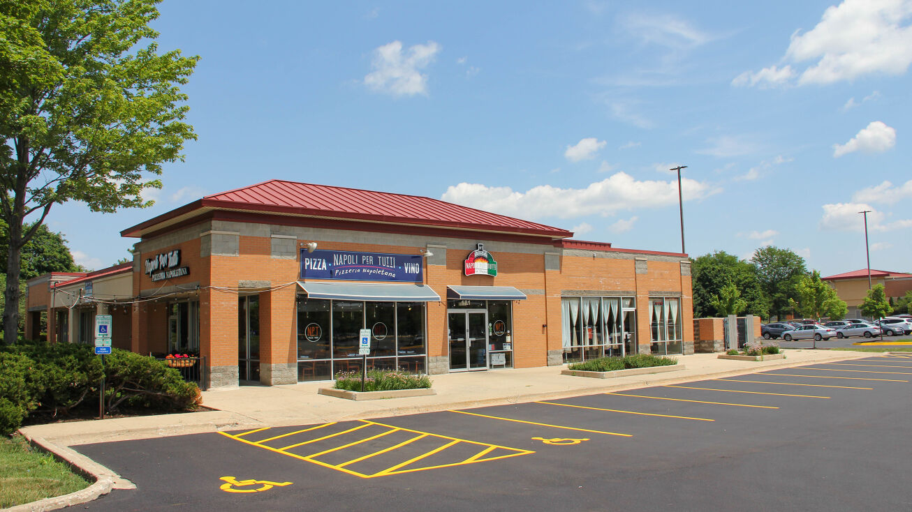 185 Barrington Rd, Schaumburg, IL 60193