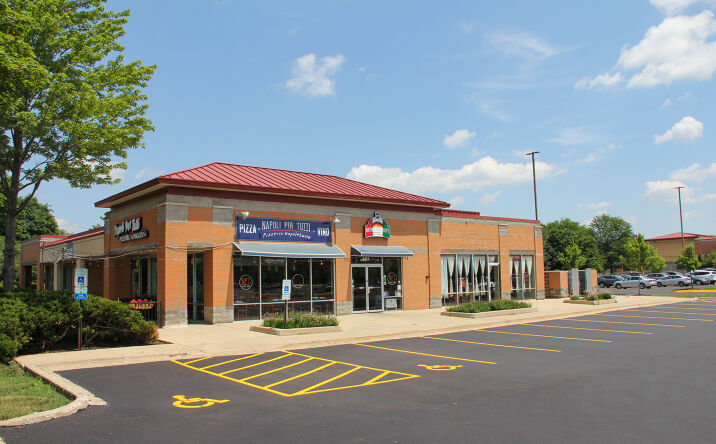 Retail to Rent, 2 Woodfield Mall, 60173 - CBRE Commercial