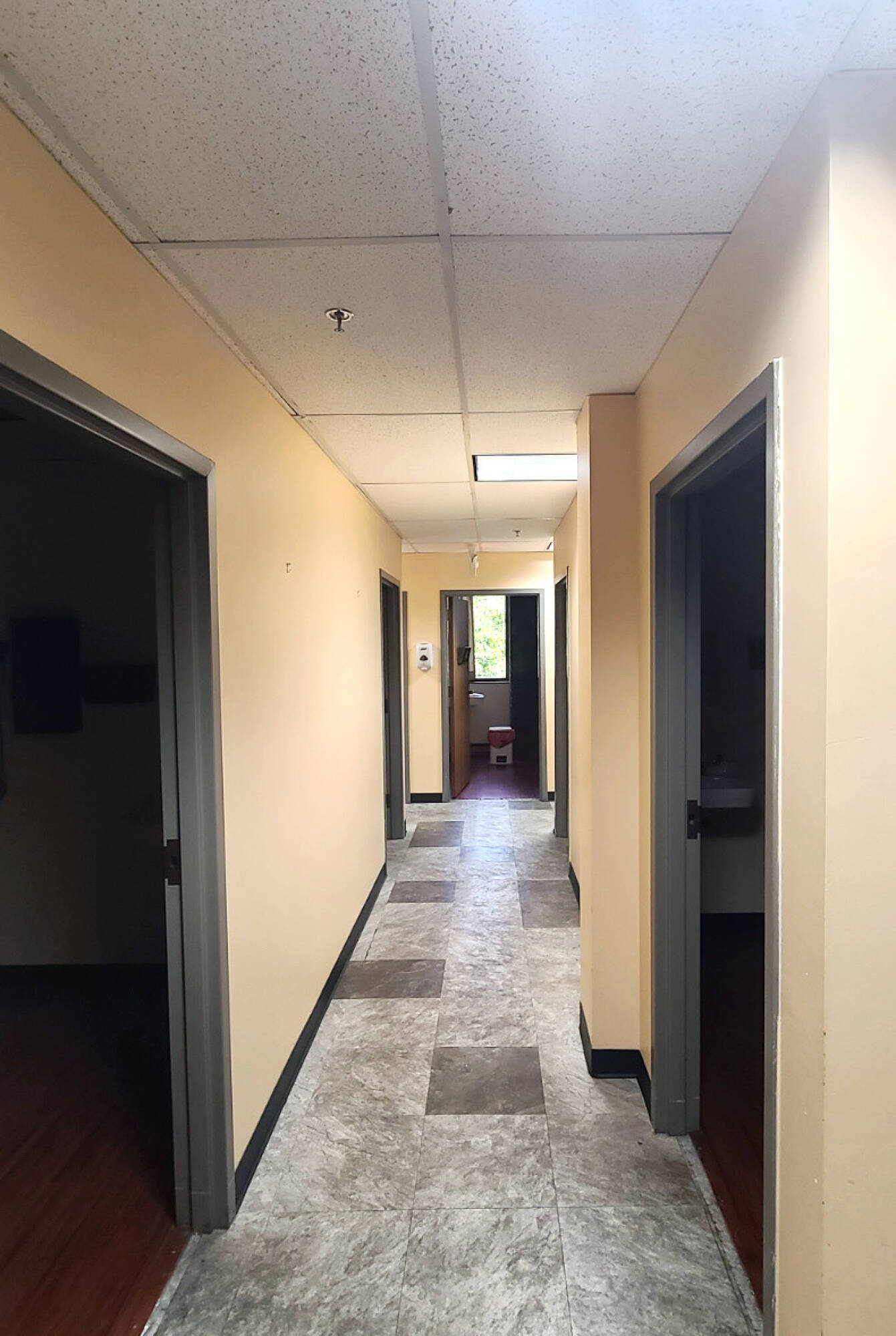 5000 Cedar Plaza Pkwy, St. Louis, MO 63128