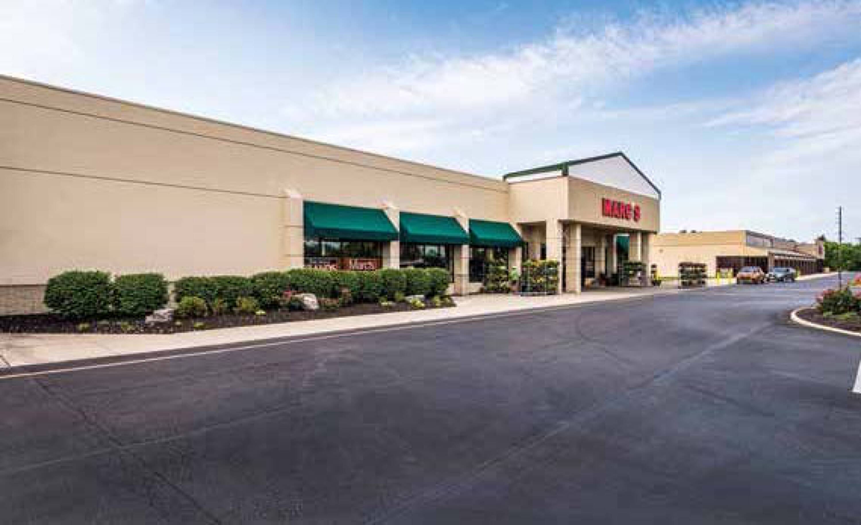 111 Huber Village Blvd, Westerville, OH 43081