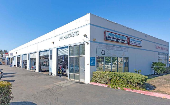 Pictures of Retail property located at 7645 Carroll Rd, San Diego, CA 92121 for lease - image #1