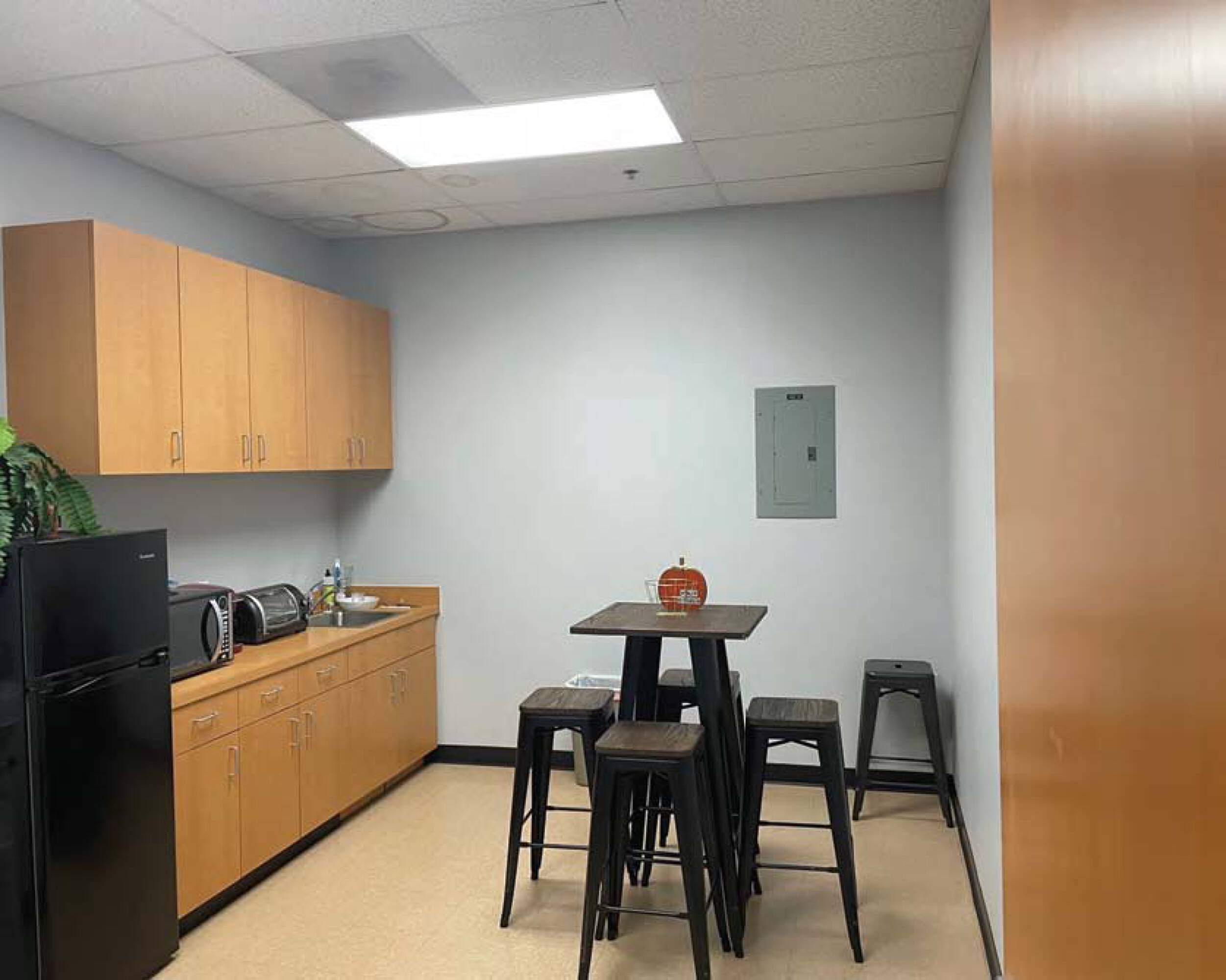 38625 Calistoga Dr, Murrieta, CA 92563 Office Space for Lease 38625