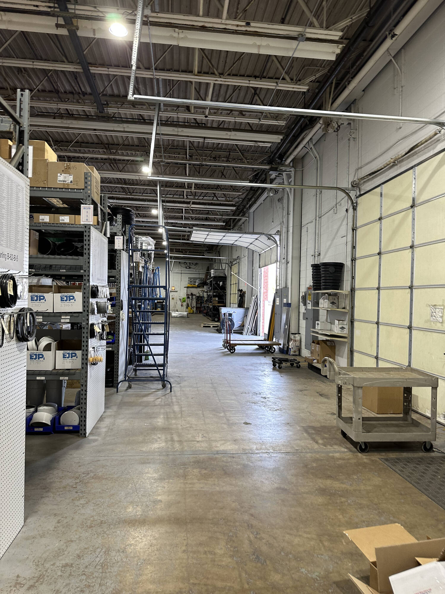 241 Farrell Rd, Syracuse, NY 13209