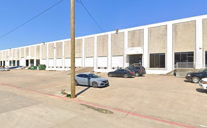 Pictures of Industrial property located at 4653 Leston St, Dallas, TX 75247 for lease - image #1
