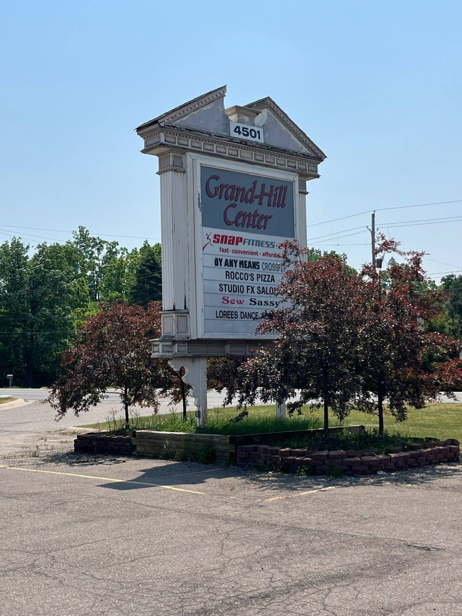 4501 E Hill Rd, Grand Blanc, MI 48439