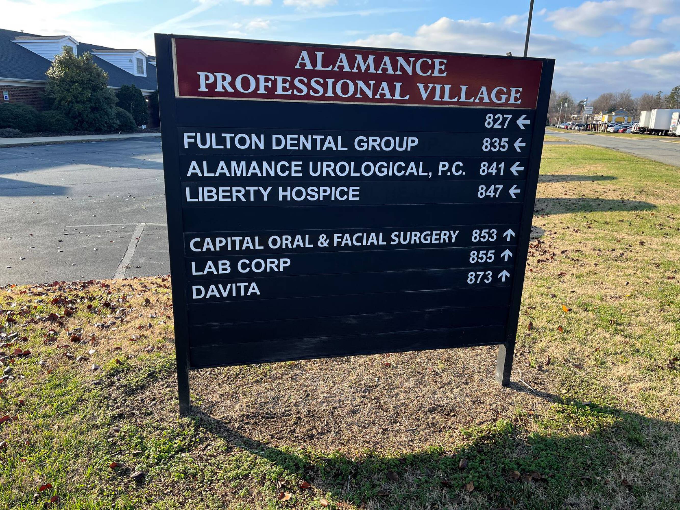 827 Heather Rd, Burlington, NC 27215