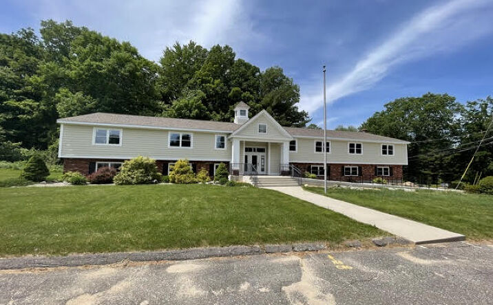 Pictures of Office property located at 11 Professional Park Rd, Mansfield, CT 06268 for lease - image #1
