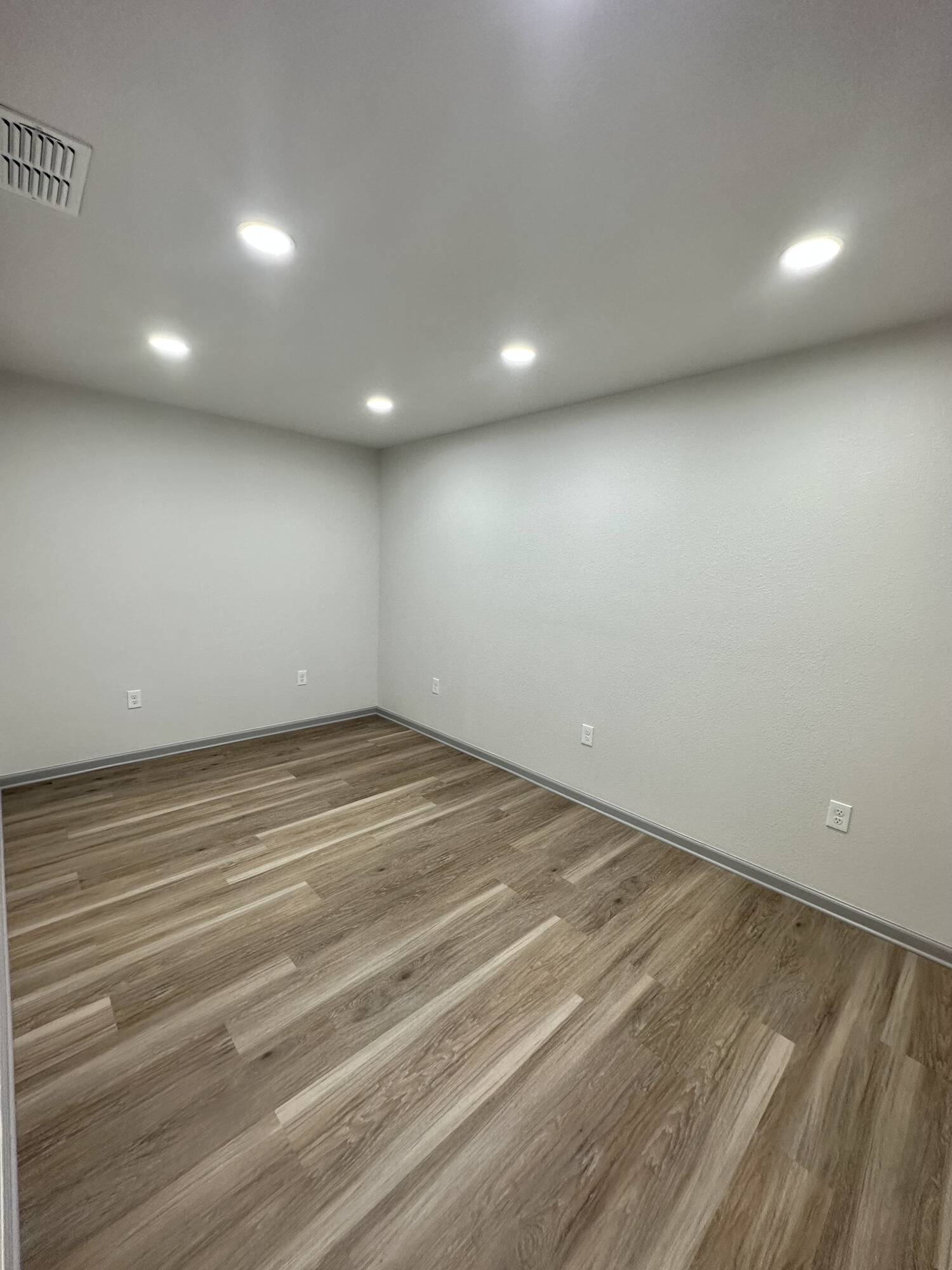 112 Main St, Quitaque, TX 79255