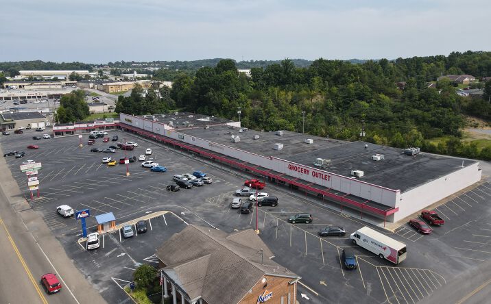 Pictures of Retail, Office, Restaurant property located at 839 Tusculum Blvd, Greeneville, TN 37745 for lease - image #1