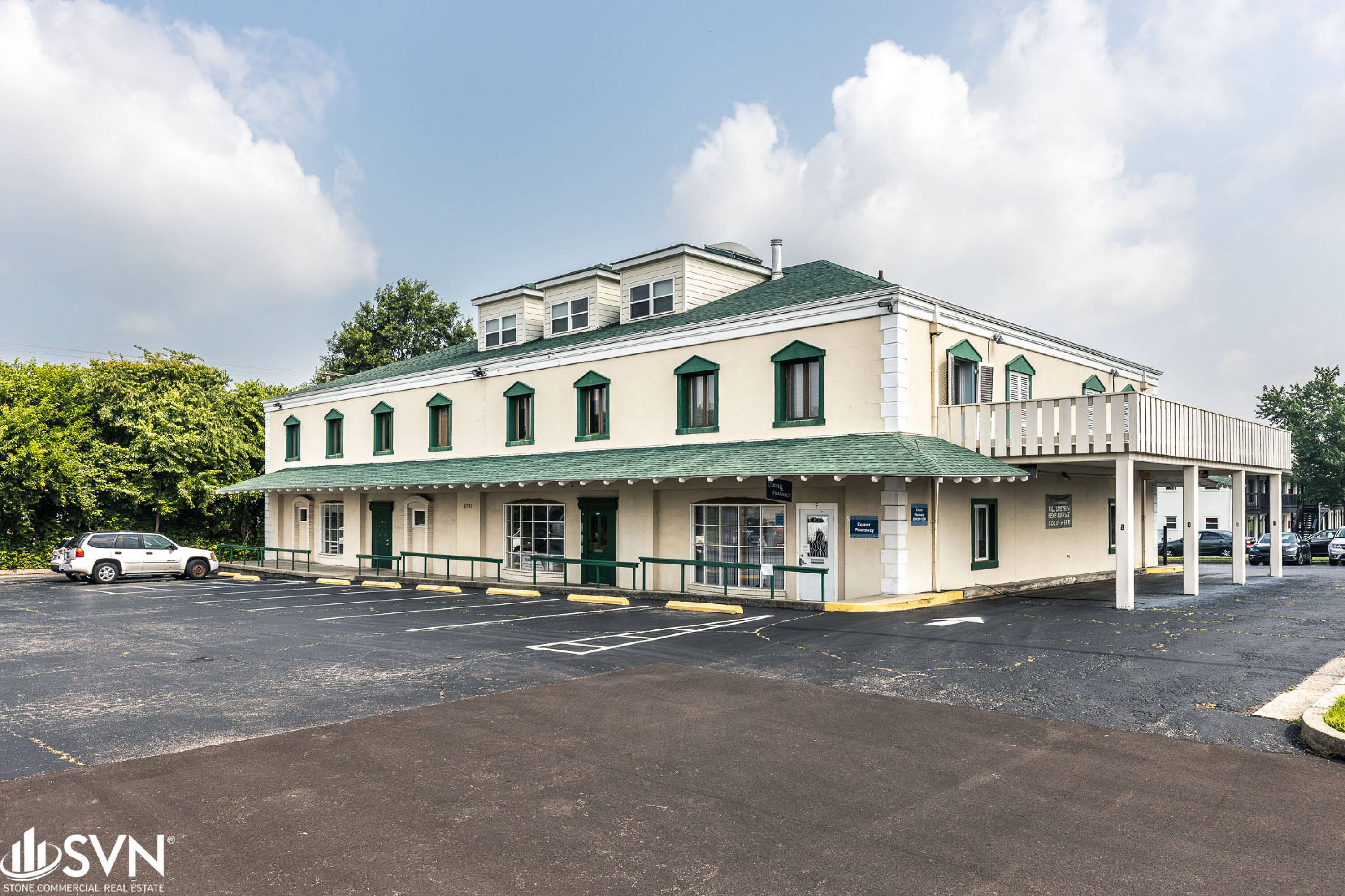 1701 Alexandria Dr, Lexington, KY 40504