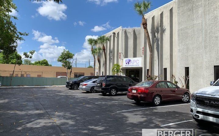 Pictures of Industrial property located at 635-695 NW 4th Ave, Fort Lauderdale, FL 33311 for lease - image #1