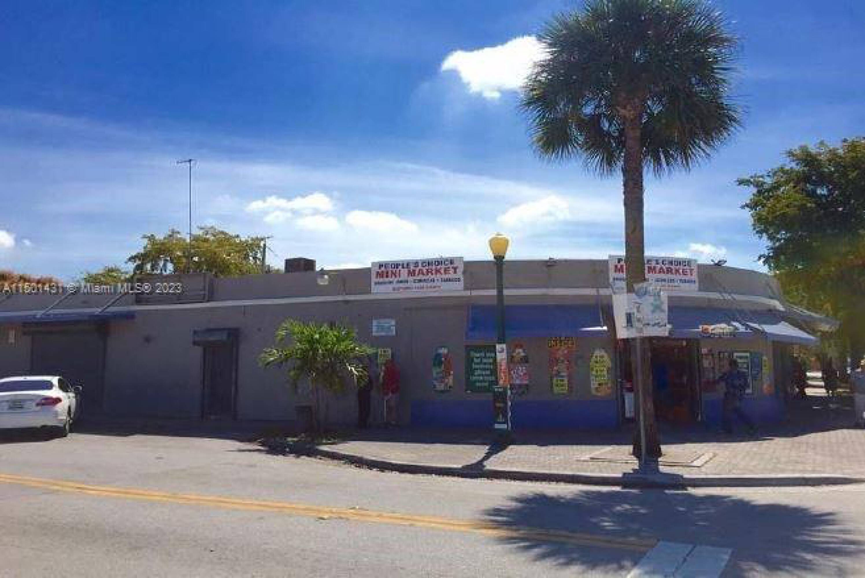 701 Opa Locka, OpaLocka, FL 33054