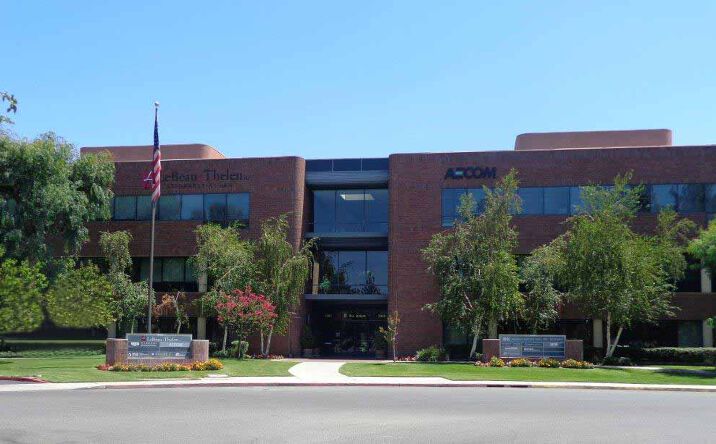Pictures of Office property located at 5001 E Commercenter Dr, Bakersfield, CA 93309 for lease - image #1