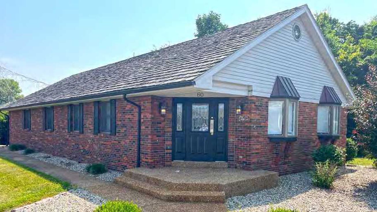 60 Edwardsville Professional Park, Edwardsville, IL 62025 Office