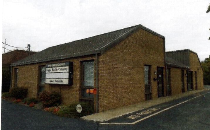 Pictures of Office property located at 445 Griswold Rd, Elyria, OH 44035 for lease - image #1