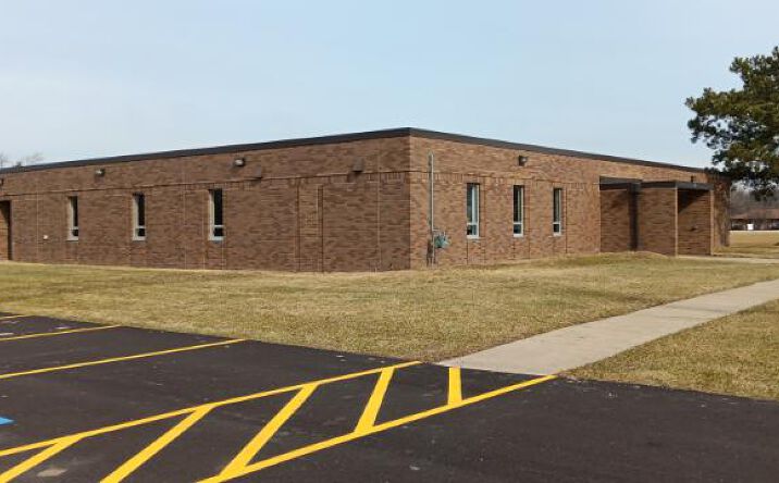 Pictures of Office property located at 355 Griswold Rd, Elyria, OH 44035 for lease - image #1